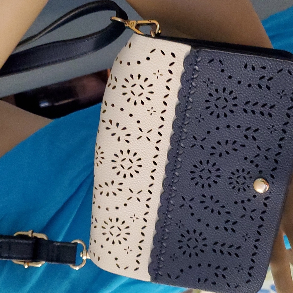 Hand bag